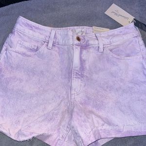 pink and white jean shorts